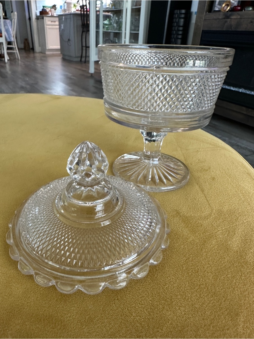 Clear Glass Covered Compote - Elegant Crystal-Style candy dish
